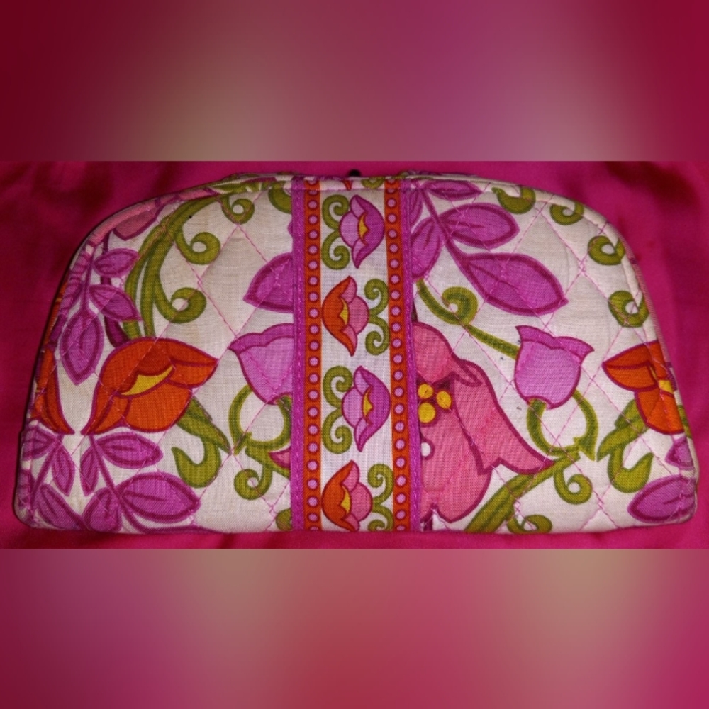 Vera Bradley "Lilli Bell" Kiss 'n Snap Wallet - Picture 2 of 13